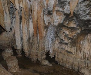 Peștera Bătrânului - Șuncuiuș